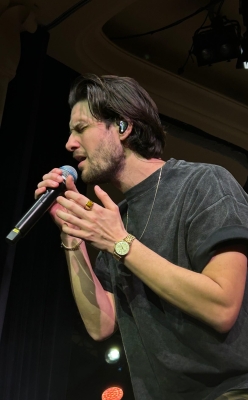 144.jpg